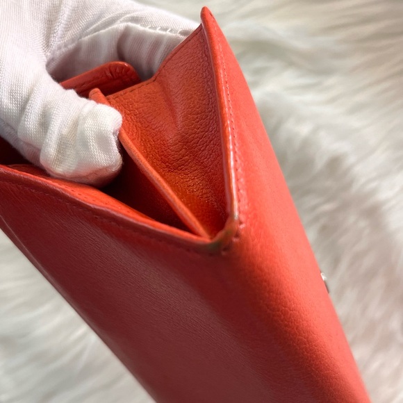 AUTHENTIC CHANEL ORANGE CC CAMELLIA LEATHER LONG WALLET - Picture 14 of 16